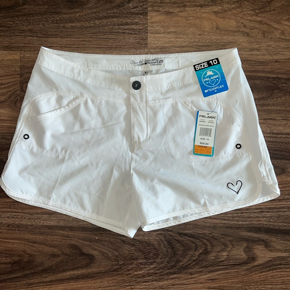 NWT Pelagic Ocean-flex Hybrid Shorts White Size 10